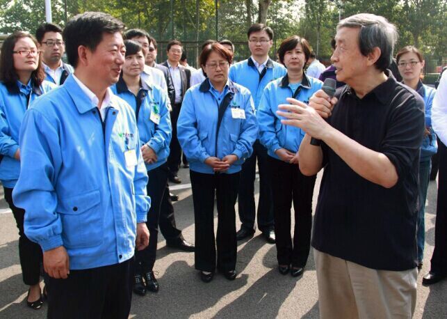 力神冬季工作服考察現場